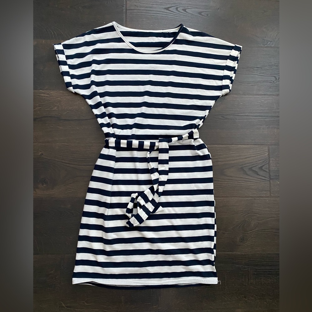 SHEIN Navy and White Striped Belted Dress with pockets size L